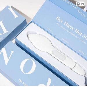 Nori Handheld Steamer (Brand new, unopened)